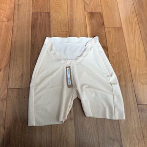 NWT Skims SHEER SCULPT LOW BACK SHORT | SAND